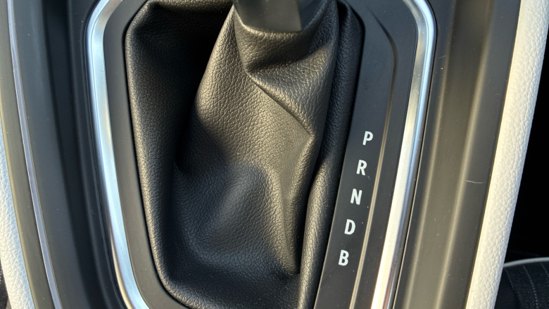 Renault Clio 1.6 E-TECH full hybrid 145 Techno 5dr Auto Hybrid Hatchback